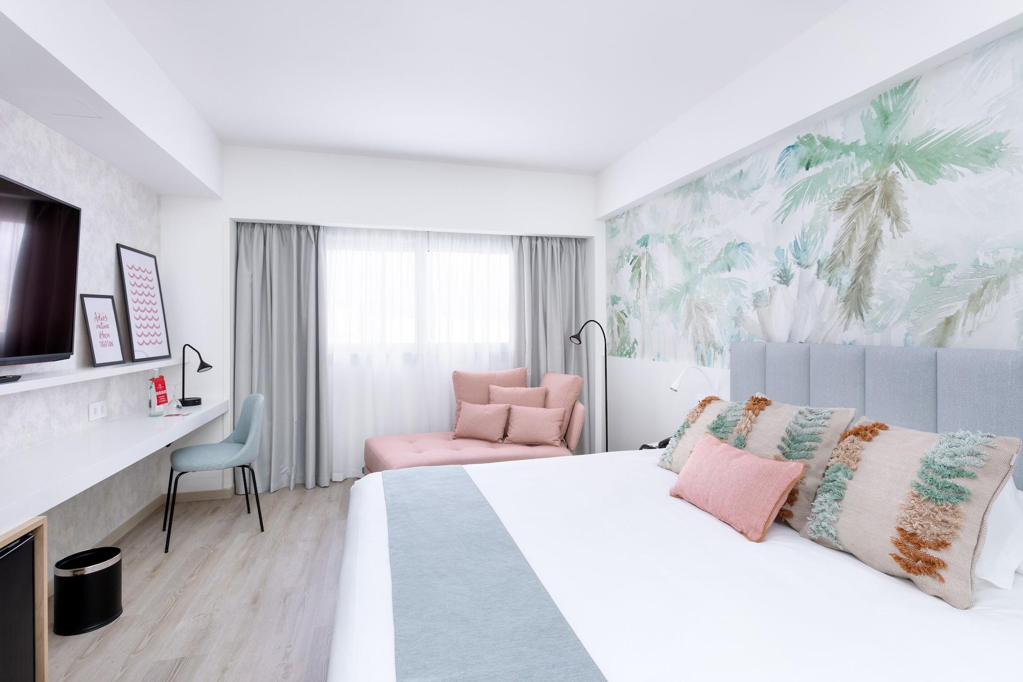 Cristina By Tigotan Palmas Hotel 5*