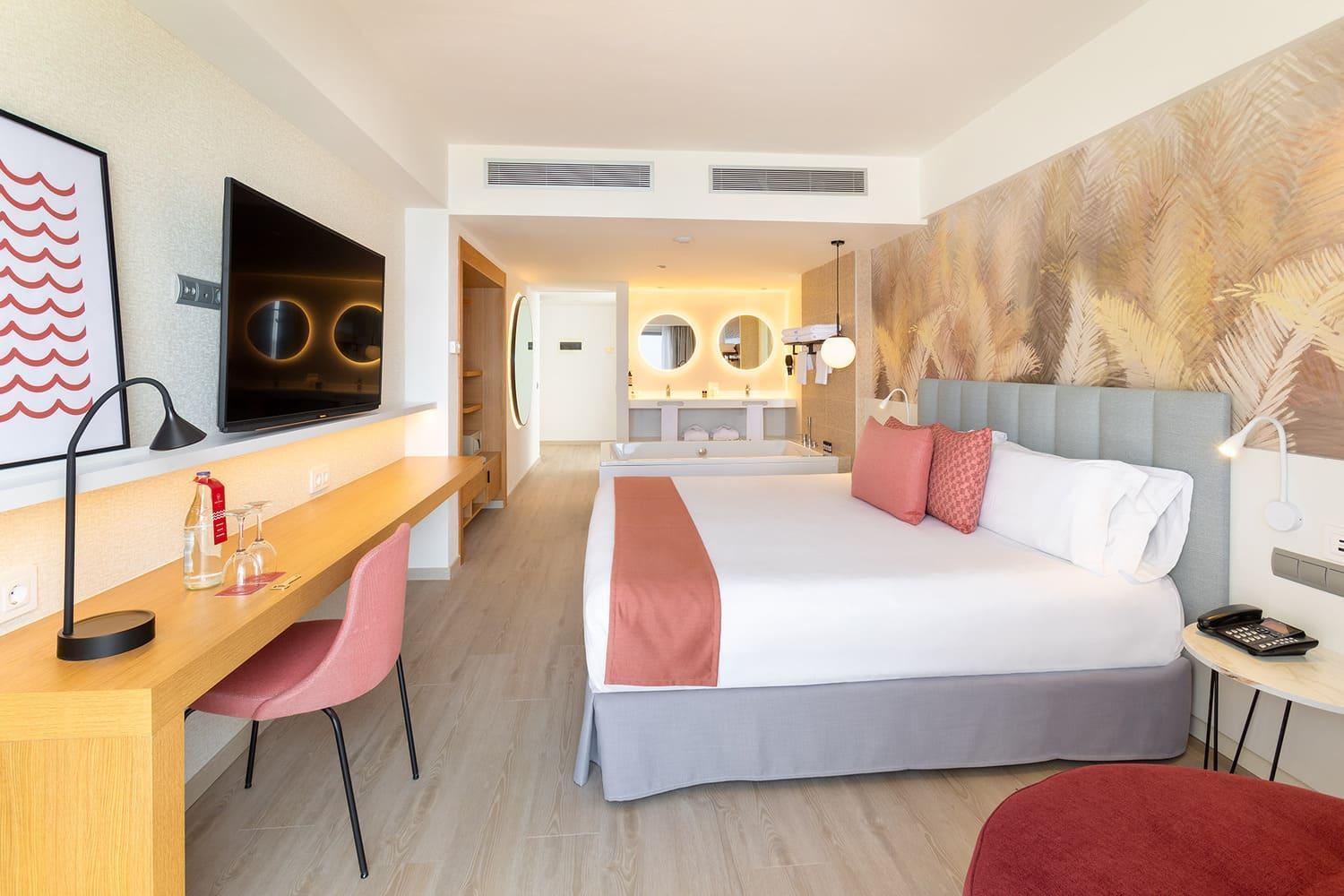 Cristina By Tigotan Palmas Hotel 5*